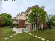 装修3600万的豪华大花园独栋别墅临湖景观房 是您成功的象征