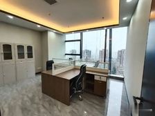 团结湖商圈 瑞辰国际中心 精装修带家具 高区正对电梯 特价