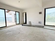 呈贡滇池边70年现房别墅 一口价95万 带花园带露台 看滇池