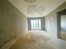 九龙湖 商品房 满二 小三居 有电梯 临地铁 38万