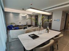 中央公园成熟地段 小区门口就是轻轨 精装现房 得房率高 品质