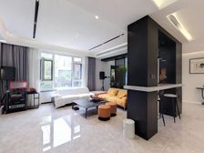 龙湖蓝湖郡 6室2厅 183平