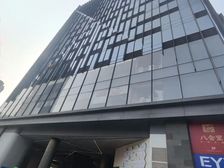 昌岗地鉄C1出口 分体空调24供冷