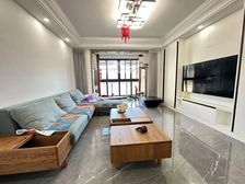 百联旁精装修两房,电梯景观楼层 南北通透,带产权车位