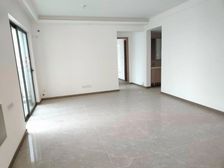 精装修 正规商品房 双卫格局 满二 正南朝向 次新小区