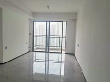 中山粤海城 3室2厅1卫 精装修 97万元