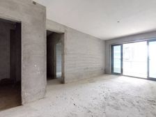 东湖花园九区次顶层,采光观景好,双卧客厅朝南,南向面