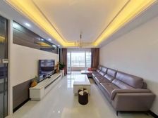 夏日南庭精装三房 南西朝向 满五 来电可谈十万