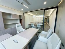 实拍图 新街口双地铁 长发银座 整层新装 全套家具 拎包办公