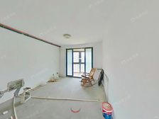 新上地铁口 毛坯三房 景观楼层 不靠路 随时看房