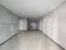 金融街融府 4室2厅2卫 毛坯 140万元 145平米