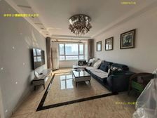 星海湾。一梯一户三室,拎包入住。房主诚心出售