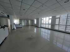 出租340平 户型敞亮 有隔断 随时看房