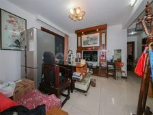 带大花园,送地下室,小区中间位置,采光充足,诚意十足