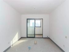 近地铁 南北通透 精装修 楼龄新 商品住宅 高楼层视野无遮挡