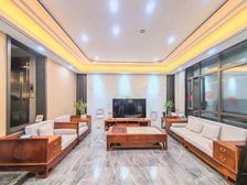 花园路贾鲁河畔 联排别墅双气,精装修私家电梯。