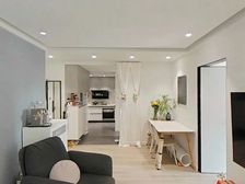 地铁口电梯房,房龄新,精装可拎包入住,停车方便出行无忧