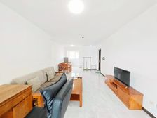 南北通透 带装修 干净 中间楼层 随时看房 双阳台 唐冶核心