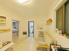 拎包入住的装修 看过来 满五V一 业诚意出售 随时可以看