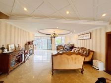 江北嘴国金中心旁精装洋房顶跃带大露台空中花园都有