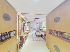 电梯高区,不靠马路,小区中间,视野无遮挡,南北通透,户型正气