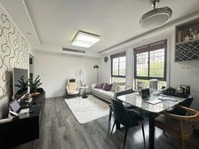 豪装双南两房(准电梯房!)15号地铁口 采光全明 配套齐全!