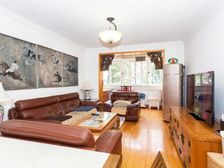 龙柏七村公寓 精装南北通透2卫设计 性价比高的商品房 急售