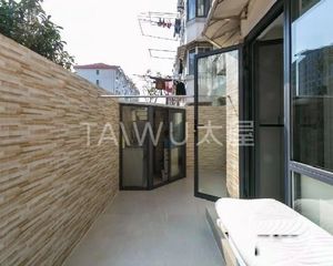 一楼带天井 全新精装修 南北通透 牡丹公寓 诚心出售