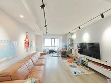 VR实拍丨景观大平层 4室2厅3卫 装修新保养好 诚售随时看