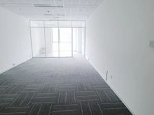 11号线云锦路路站 徐汇滨江66平米小户型工作室精装修