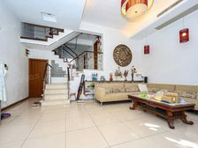 西郊佳景苑联排别墅 ,诚意出售价格有空间,南进门带花园