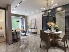 精装修现房,送车位送大修基金办完1万多,欢迎现房实地看房