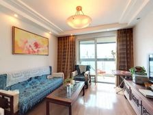 漕河景苑,精装板式两房,带车位,位置安静,采光好,满五年诚售