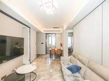 次新小区,精装修,飞机户型,位置安静,中间楼层,诚意出售