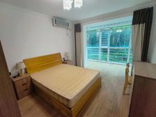 两房朝南厅朝东,边套全明,2005年品质小区,送地下产权车位