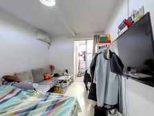 精装修+小面积+低总价+近地铁 地处家乐福旁 徐家汇核心地段