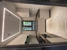 地铁15号线首站,洋房,南北通透板楼,270°转角大落地窗