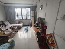 皇星阁 三室二卫 电梯房 黄巴门口 160万出售 随时看房