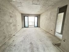 亏本20万!恒大三期电梯中层3房115平毛坯