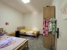 小区 47.2平1居 南向简装修 随时签约