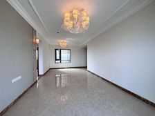 照母山必看好房 恒大世纪城三期 三房双卫 160万