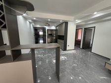 隆生仲恺花园南向三居 业主急售!精装中层仅110万