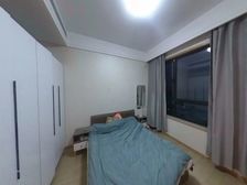 宝华帝华园110平三室两卫,家具齐全,270看中可谈