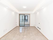 经开区 公园万象 精装四房 南向 中层 满二住宅