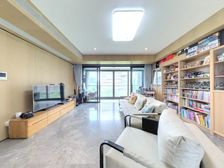 18年次新小区,配备会所,人车分流,无遮挡视野开阔,带产权车