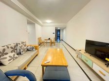 业主诚心出售 南向 视野开阔 3房2卫适合一家大小居住