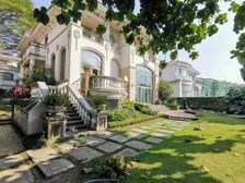 龙岗旁 一口价350W,牧云溪谷别墅前后带院子,欢迎来电咨询