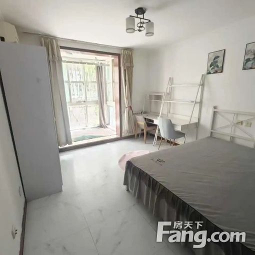 13号线龙泽地铁 龙泽苑东区 三家三卫 主卧独卫带阳台