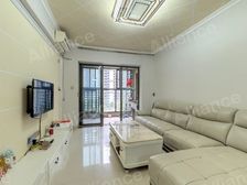 中骏裕景湾 内排不沿街 安静 证满 带装修 看房随时有钥匙