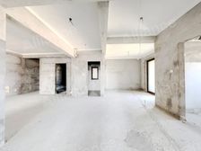 华大泰禾首(府)楼旺位置 中层 三房可做四房 证满急售有钥匙